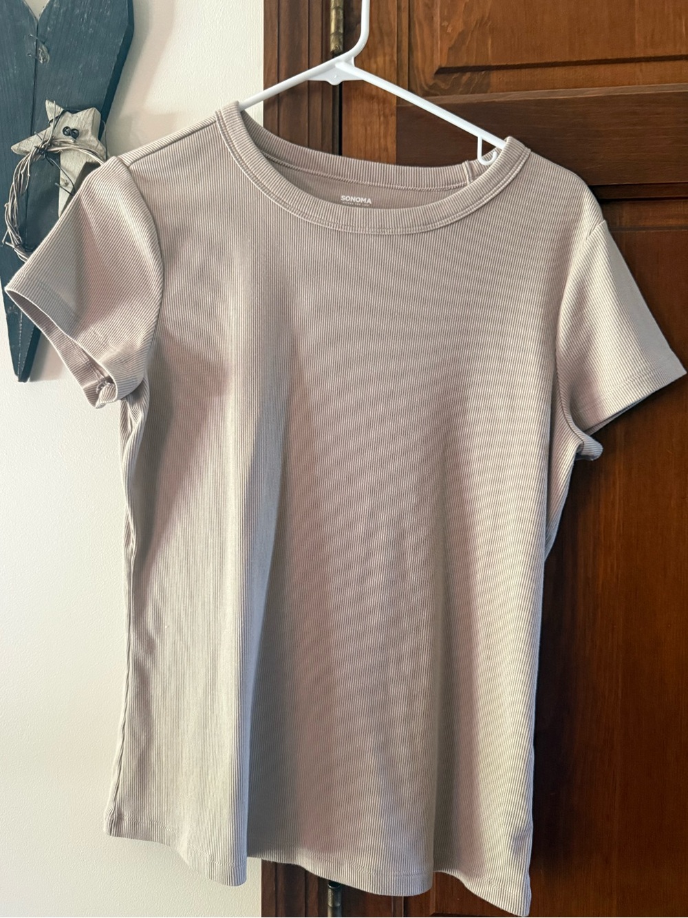 Sonoma Short Sleeve Crewneck Tee in Tan